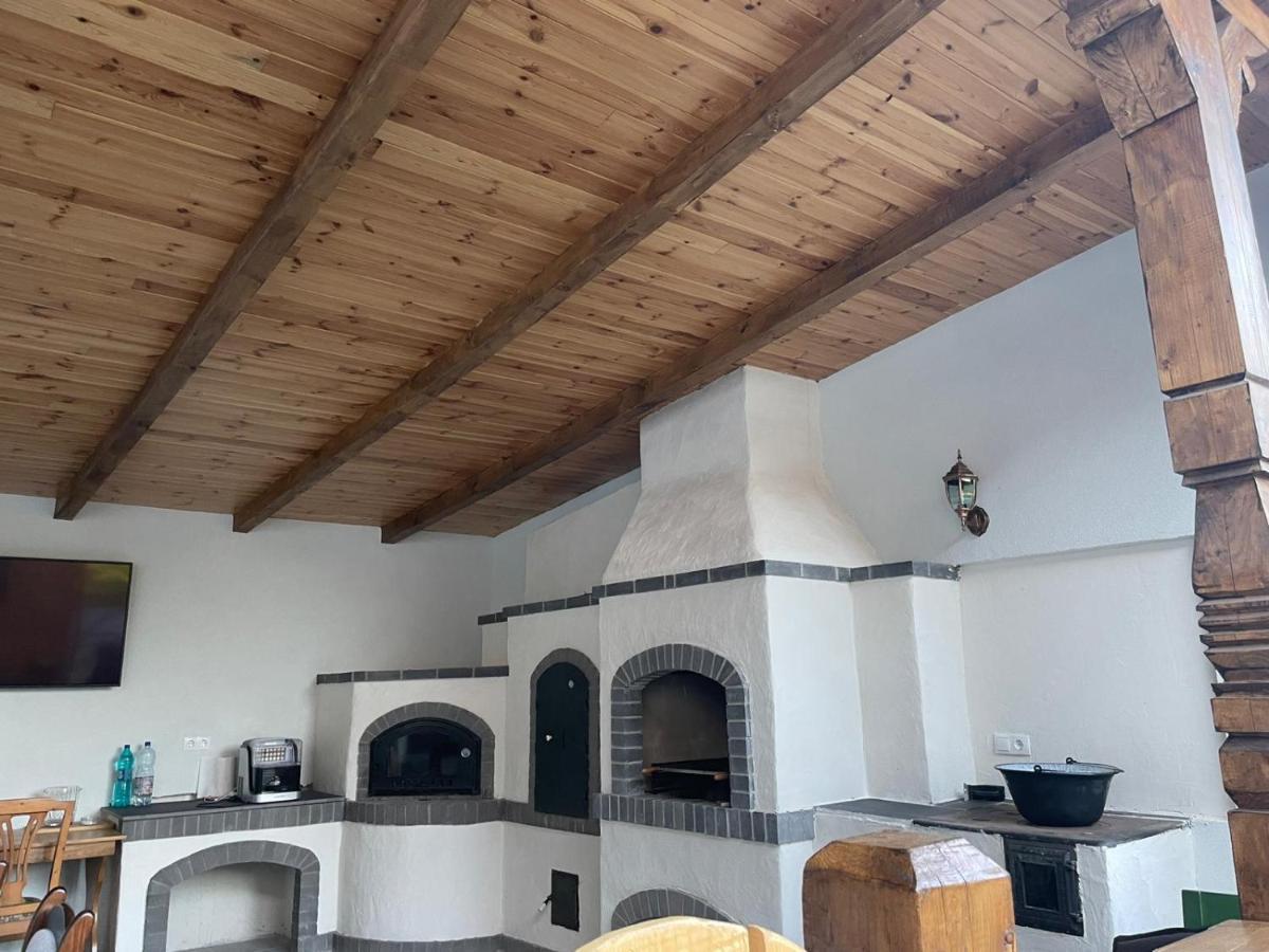 Casa De Langa Padure 호텔 Sighetu Marmaţiei 외부 사진